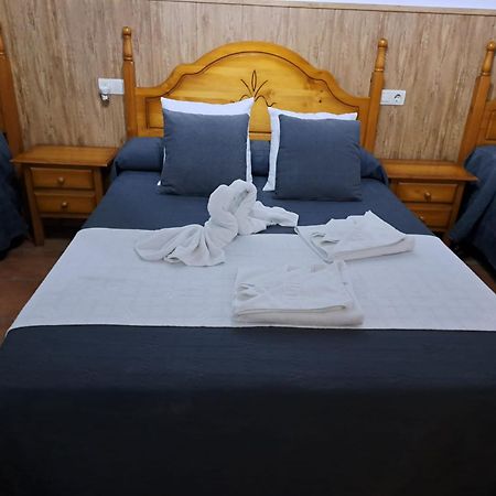Hostal Brenaverde Gaucín Dış mekan fotoğraf