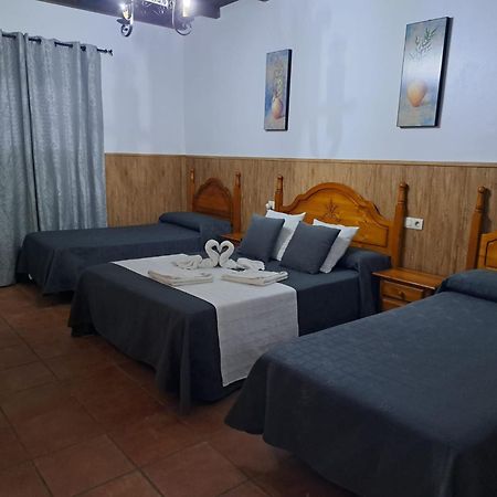 Hostal Brenaverde Gaucín Dış mekan fotoğraf