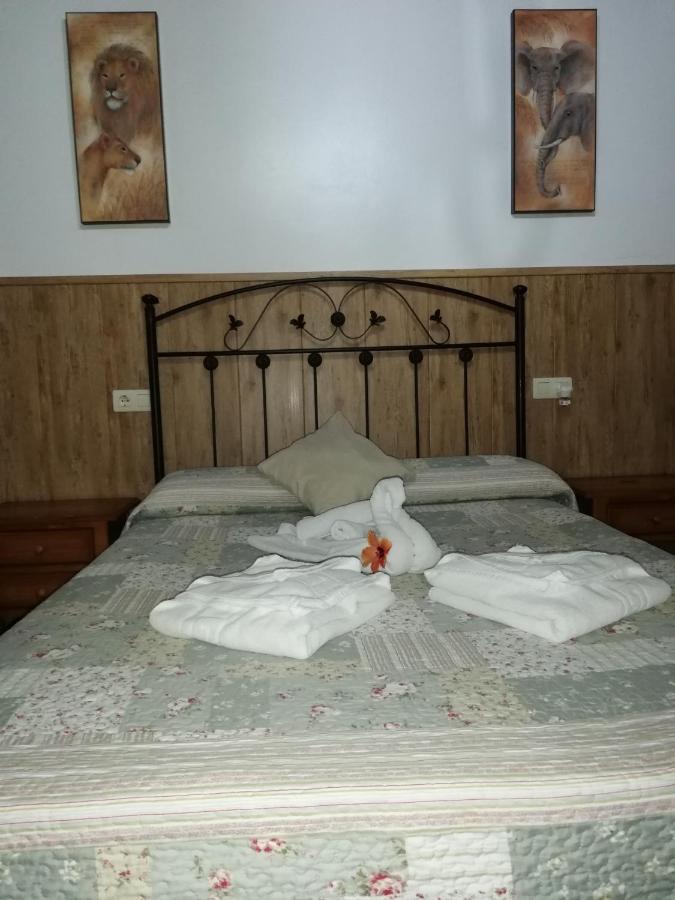 Hostal Brenaverde Gaucín Dış mekan fotoğraf