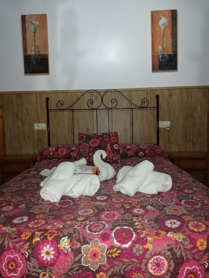 Hostal Brenaverde Gaucín Dış mekan fotoğraf